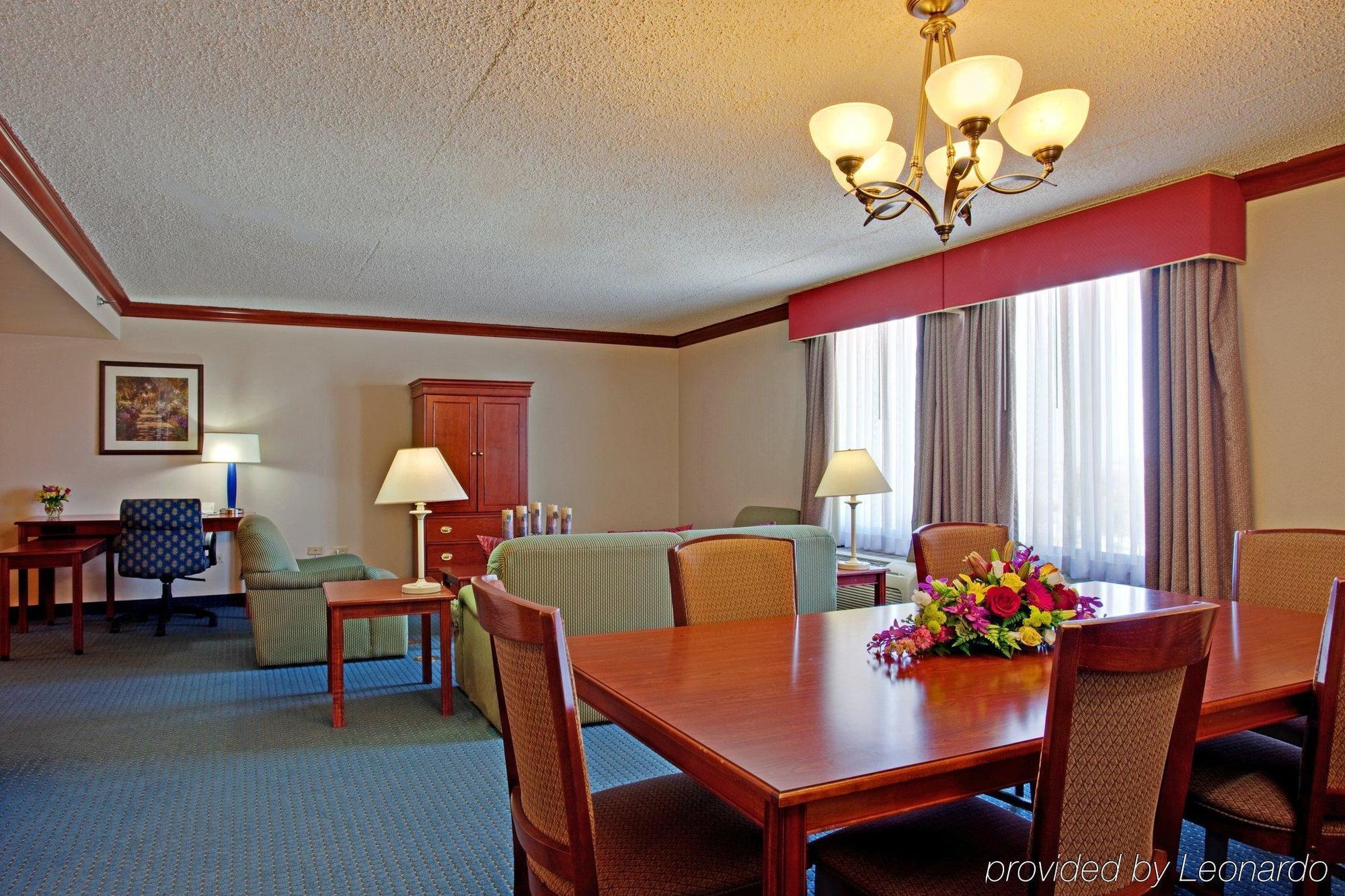 Hotel Buena Park By Ihg La Mirada